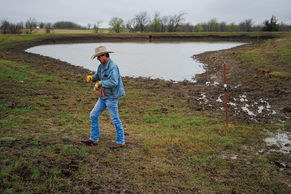 repairing polywire fencing